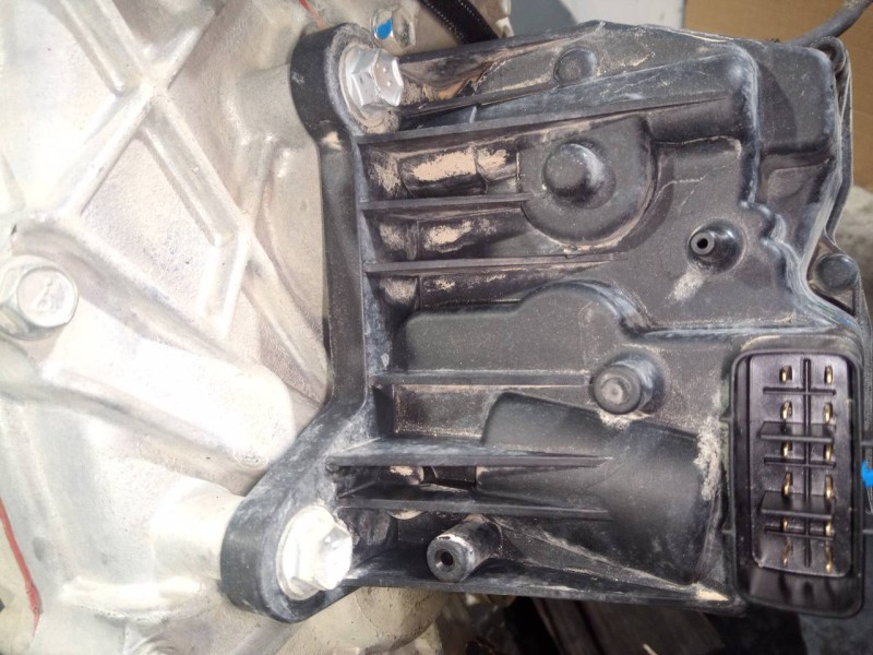 Recambio de caja cambios para toyota land cruiser (j15) basis referencia OEM IAM GK15221  M1-B4-171