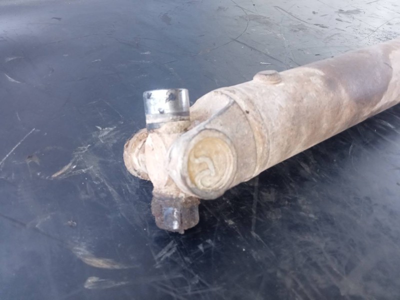 Recambio de transmision central para chrysler jeep cherokee (j) 2.5 td referencia OEM IAM 52111237AC  P1-A1-13