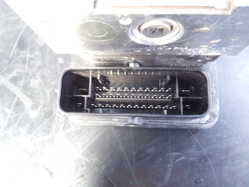 Recambio de abs para renault megane iv berlina 5p limited referencia OEM IAM 476607355R 28515242333 P3-B8-29-1