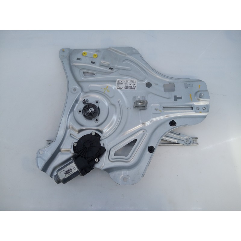 Recambio de elevalunas delantero derecho para hyundai ix35 style 2wd referencia OEM IAM 82480V2Y000 402390B P2-B4-28