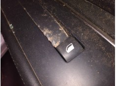 MANDO ELEVALUNAS DELANTERO DERECHO 