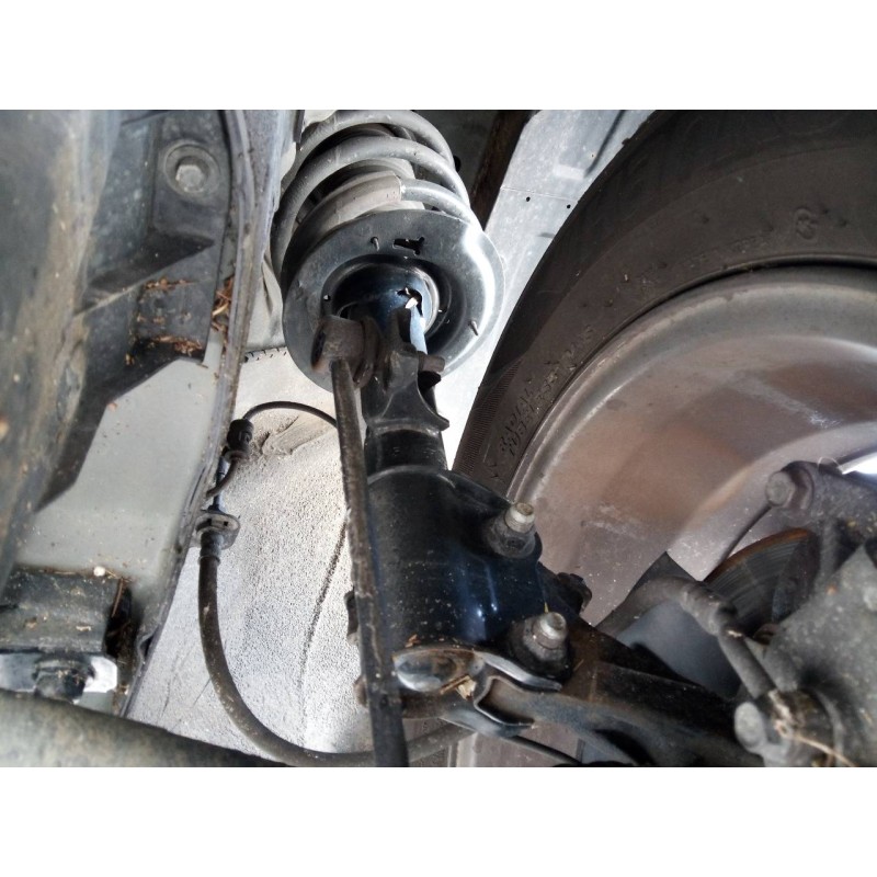 Recambio de amortiguador delantero izquierdo para kia sportage drive 4x2 referencia OEM IAM   