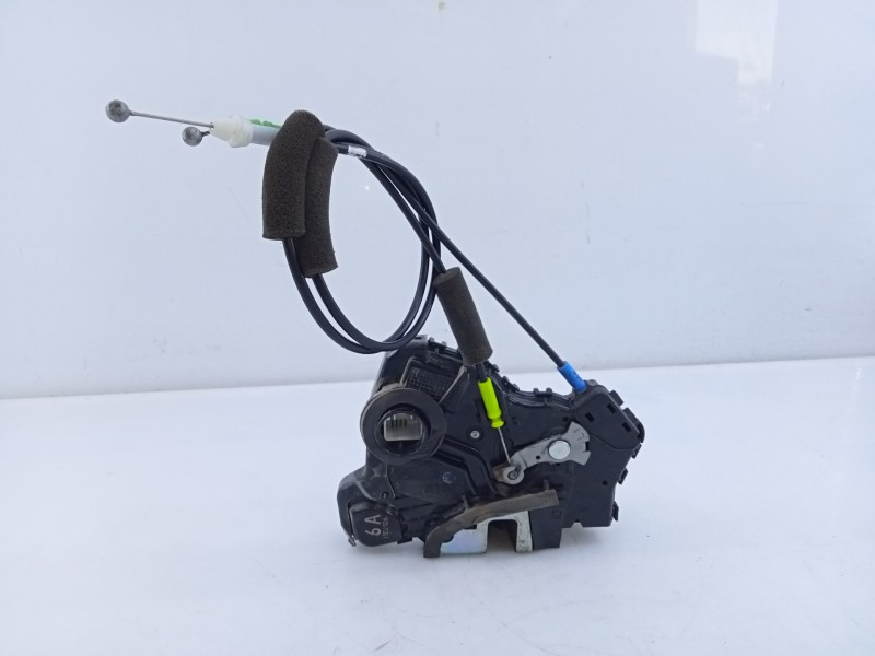 Recambio de cerradura puerta delantera izquierda para toyota land cruiser (j15) basis referencia OEM IAM 6A1102106  E2-B4-45-2