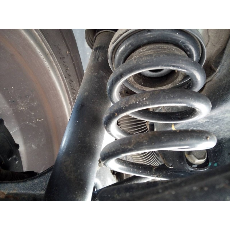 Recambio de amortiguador trasero izquierdo para kia sportage drive 4x2 referencia OEM IAM   