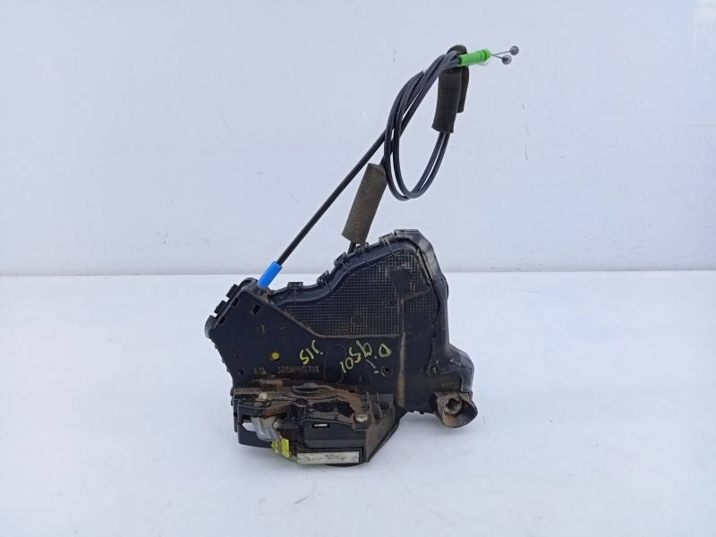 Recambio de cerradura puerta delantera izquierda para toyota land cruiser (j15) basis referencia OEM IAM 6A1102106  E2-B4-45-2