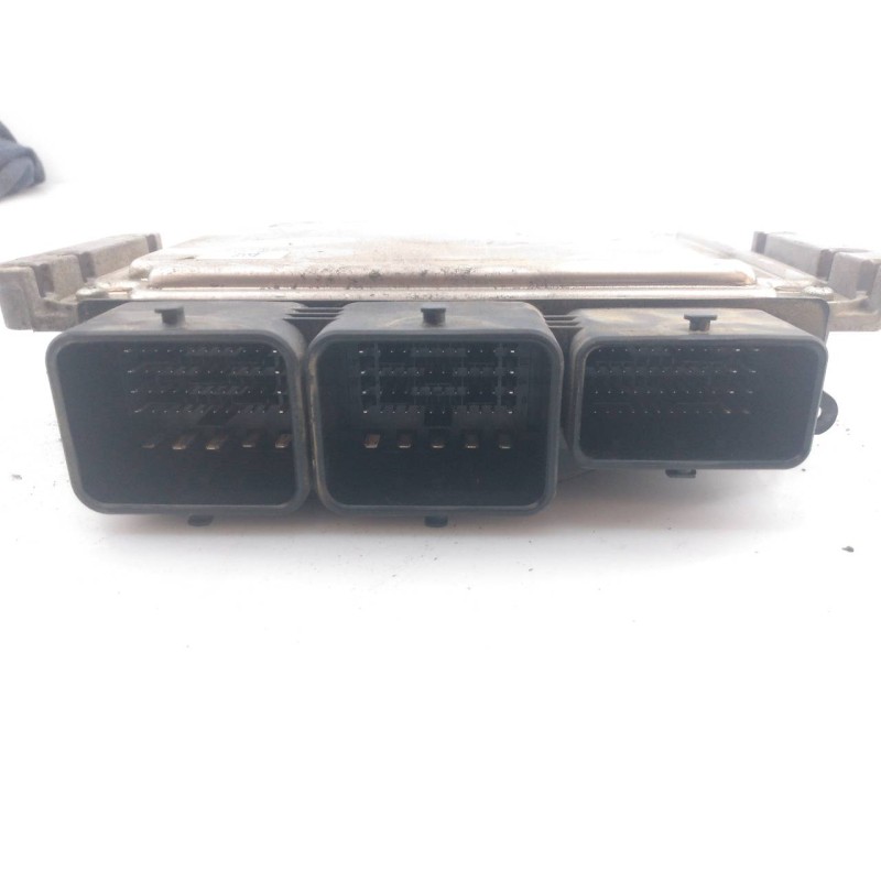 Recambio de centralita motor uce para peugeot 208 access referencia OEM IAM 9807886180 0281030545 E3-A2-10-1