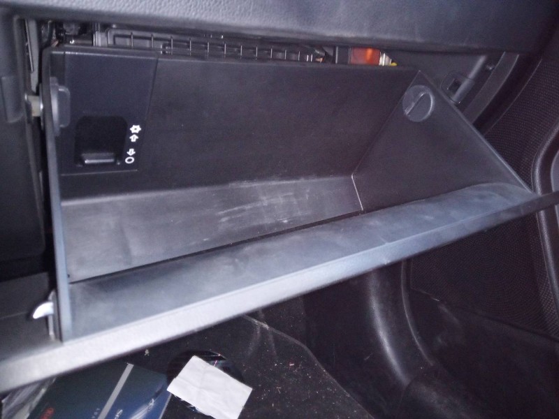 Recambio de guantera para kia sportage emotion 4x2 referencia OEM IAM   