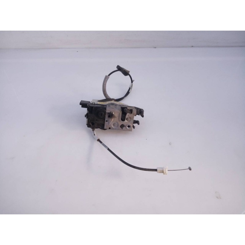 Recambio de cerradura puerta delantera derecha para peugeot 208 access referencia OEM IAM   E1-A4-48-1