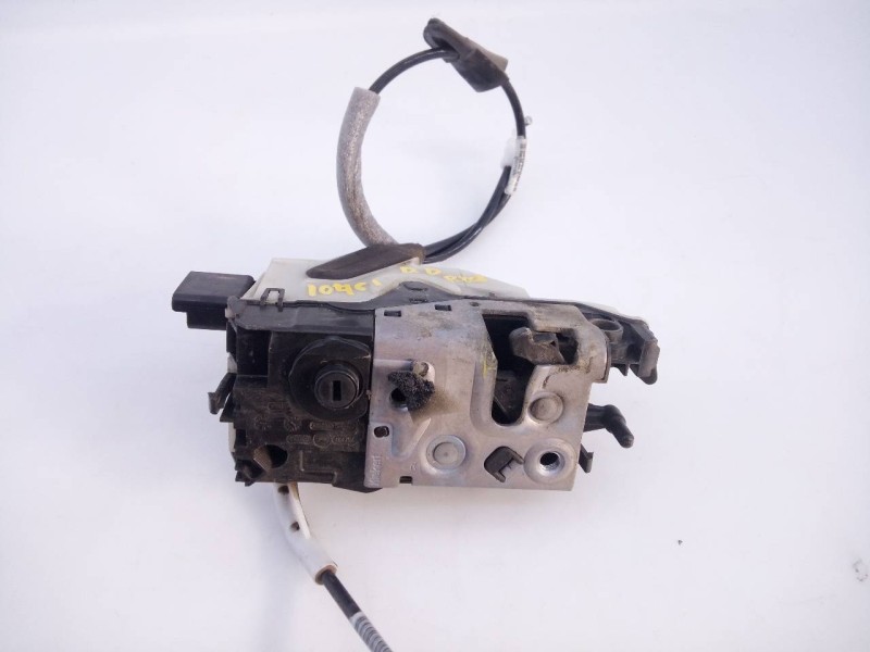 Recambio de cerradura puerta delantera derecha para peugeot 208 access referencia OEM IAM   E1-A4-48-1