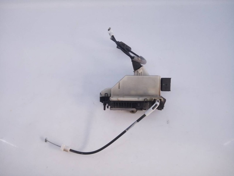 Recambio de cerradura puerta delantera derecha para peugeot 208 access referencia OEM IAM   E1-A4-48-1