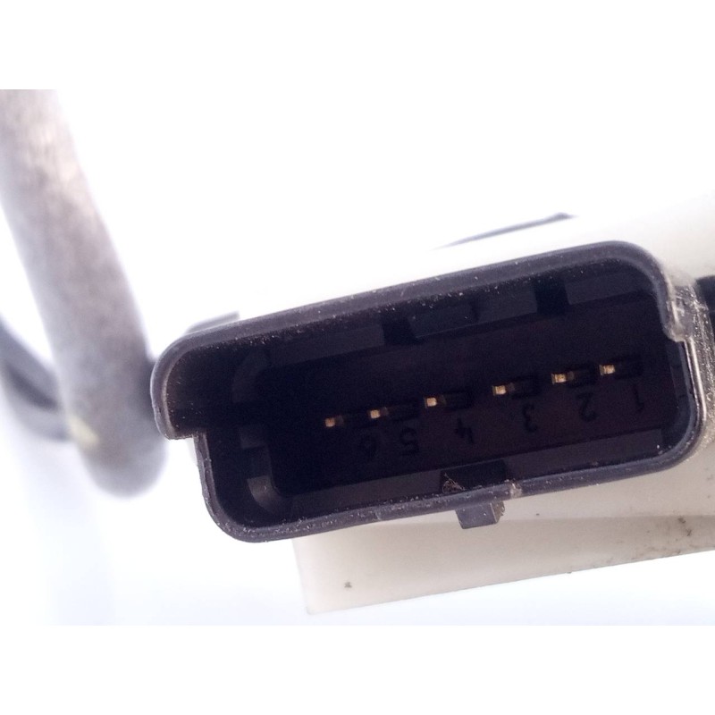 Recambio de cerradura puerta delantera derecha para peugeot 208 access referencia OEM IAM   E1-A4-48-1