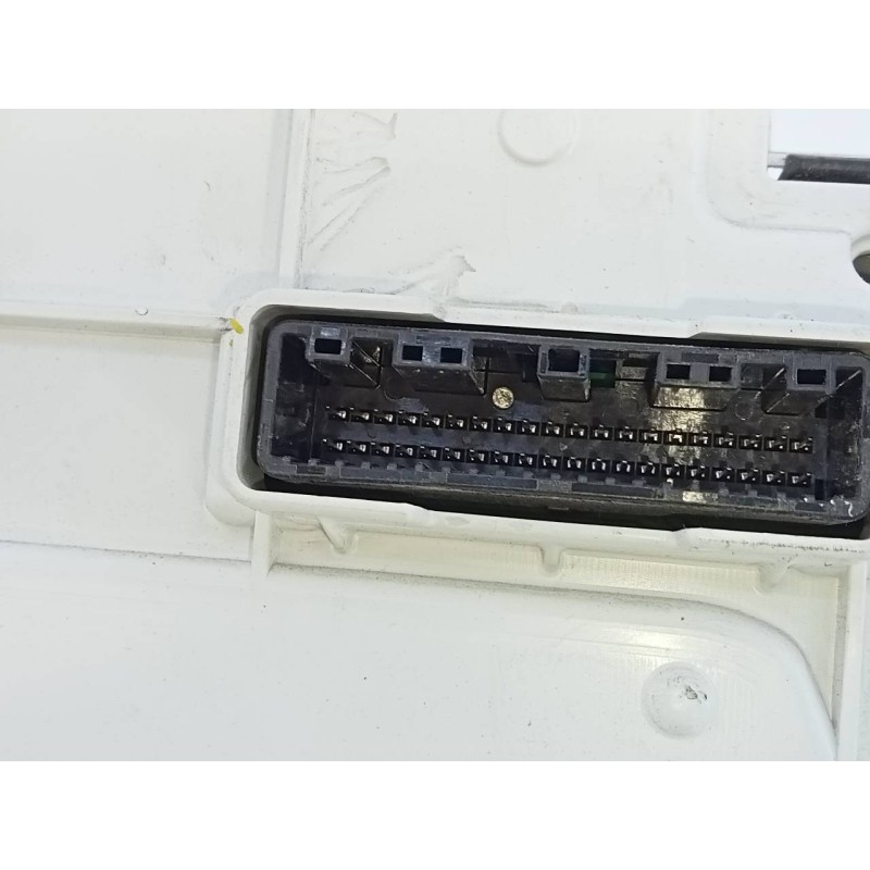 Recambio de cuadro instrumentos para toyota land cruiser (j15) basis referencia OEM IAM 8380060X81A 341770 E3-B2-14-4