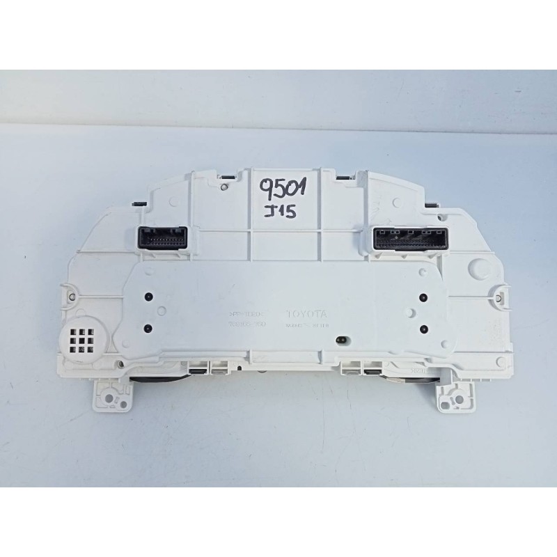 Recambio de cuadro instrumentos para toyota land cruiser (j15) basis referencia OEM IAM 8380060X81A 341770 E3-B2-14-4