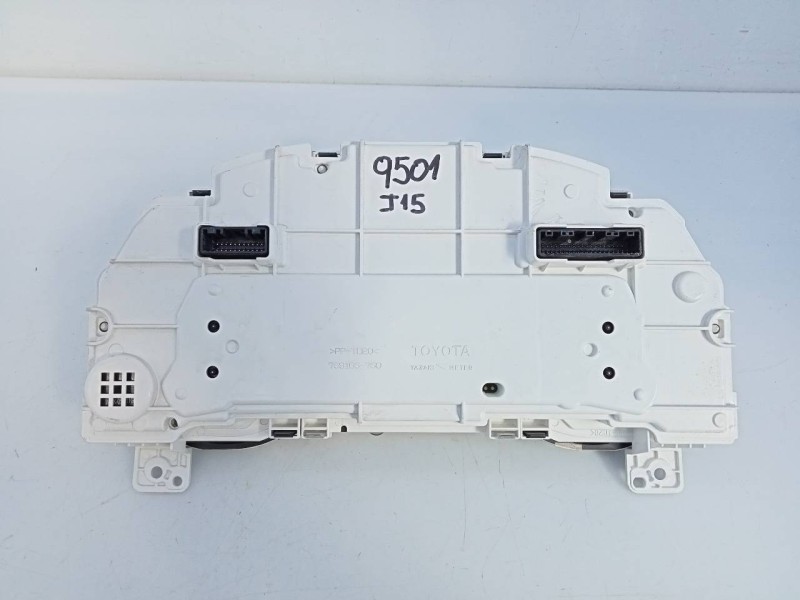 Recambio de cuadro instrumentos para toyota land cruiser (j15) basis referencia OEM IAM 8380060X81A 341770 E3-B2-14-4