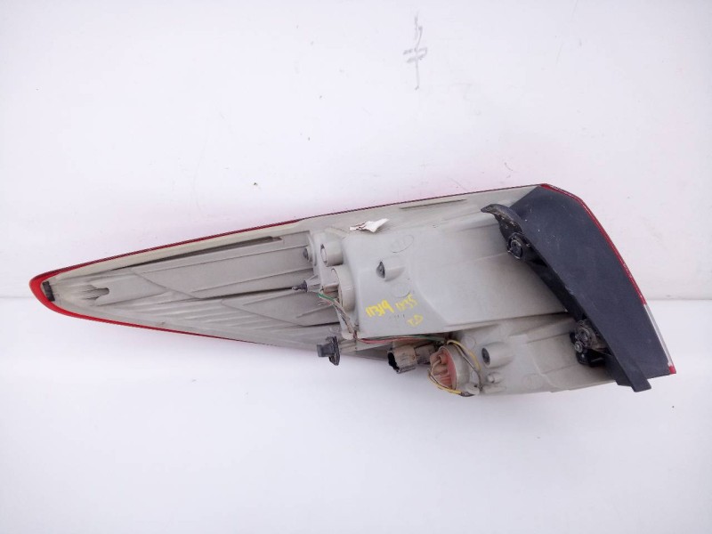 Recambio de piloto trasero derecho para hyundai ix35 style 2wd referencia OEM IAM 924022Y0  E2-B5-59-2