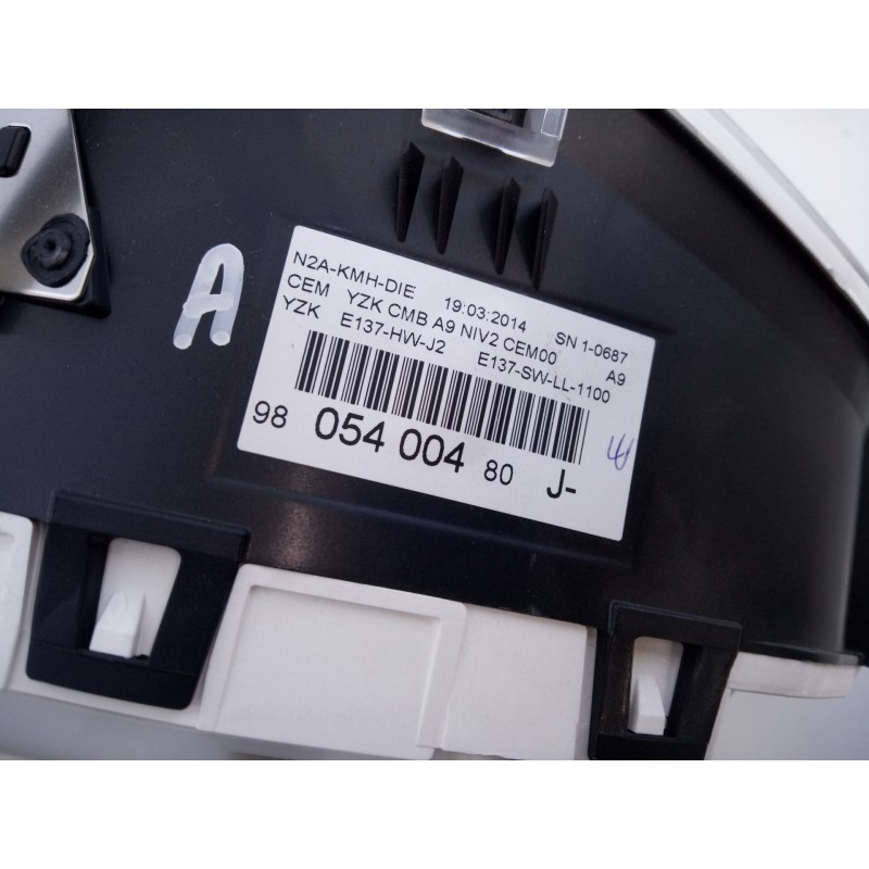 Recambio de cuadro instrumentos para peugeot 208 access referencia OEM IAM 9805400480  E3-B2-27-1