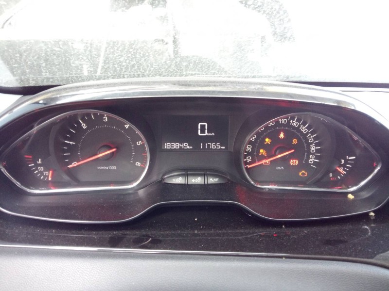 Recambio de cuadro instrumentos para peugeot 208 access referencia OEM IAM 9805400480  E3-B2-27-1