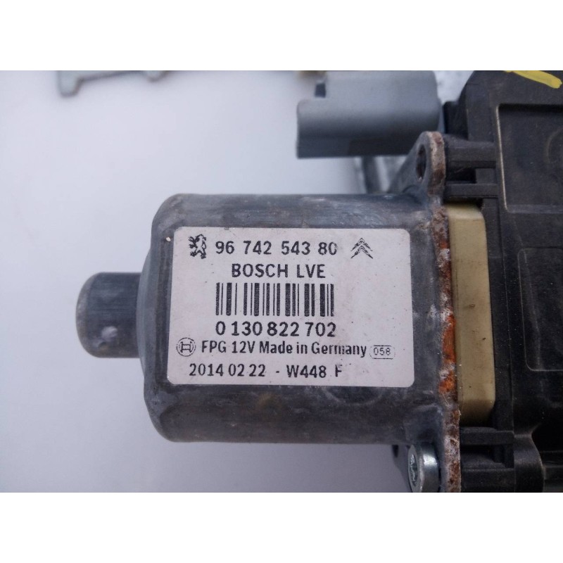 Recambio de elevalunas delantero derecho para peugeot 208 access referencia OEM IAM 9674254380 0130822702 E1-A4-48-1
