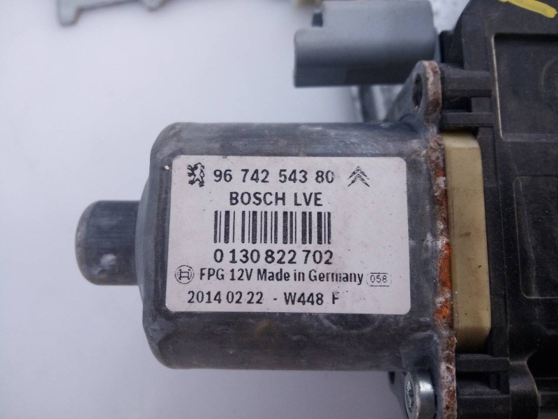 Recambio de elevalunas delantero derecho para peugeot 208 access referencia OEM IAM 9674254380 0130822702 E1-A4-48-1