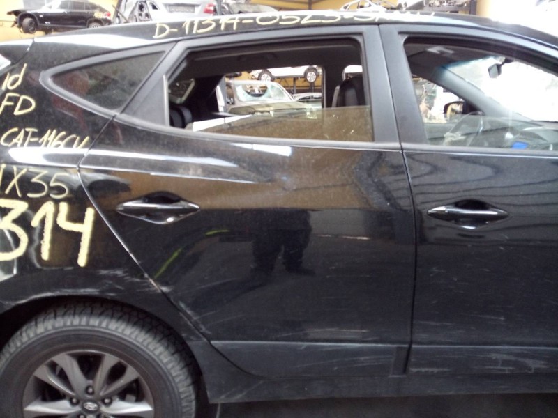 Recambio de puerta trasera derecha para hyundai ix35 style 2wd referencia OEM IAM   