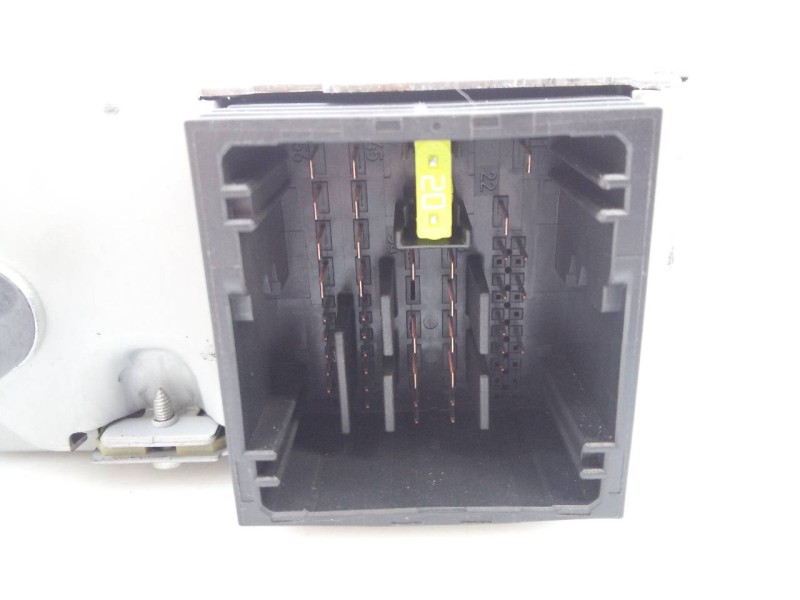 Recambio de sistema navegacion gps para peugeot 3008 gt line referencia OEM IAM 981003268003 9821909080 E3-B2-39-3