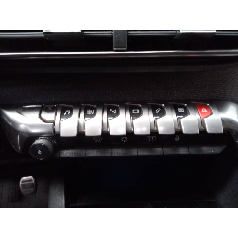 Recambio de sistema navegacion gps para peugeot 3008 gt line referencia OEM IAM 981003268003 9821909080 E3-B2-39-3