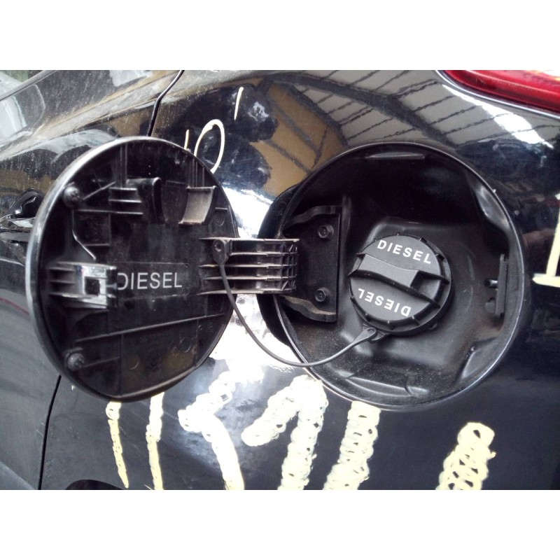 Recambio de tapa exterior combustible para hyundai ix35 style 2wd referencia OEM IAM   