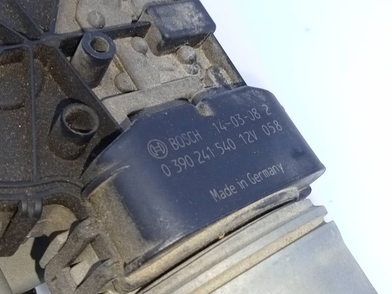 Recambio de motor limpia delantero para peugeot 208 access referencia OEM IAM 0390241540  E1-A4-8-2