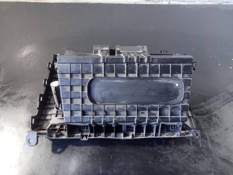 Recambio de guantera para toyota land cruiser (j15) basis referencia OEM IAM 5543360130  P2-A2-13