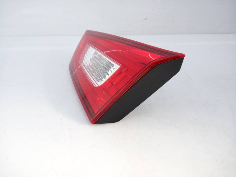 Recambio de piloto trasero derecho porton para mitsubishi asx (ga0w) ga6w referencia OEM IAM   E2-B4-44-1