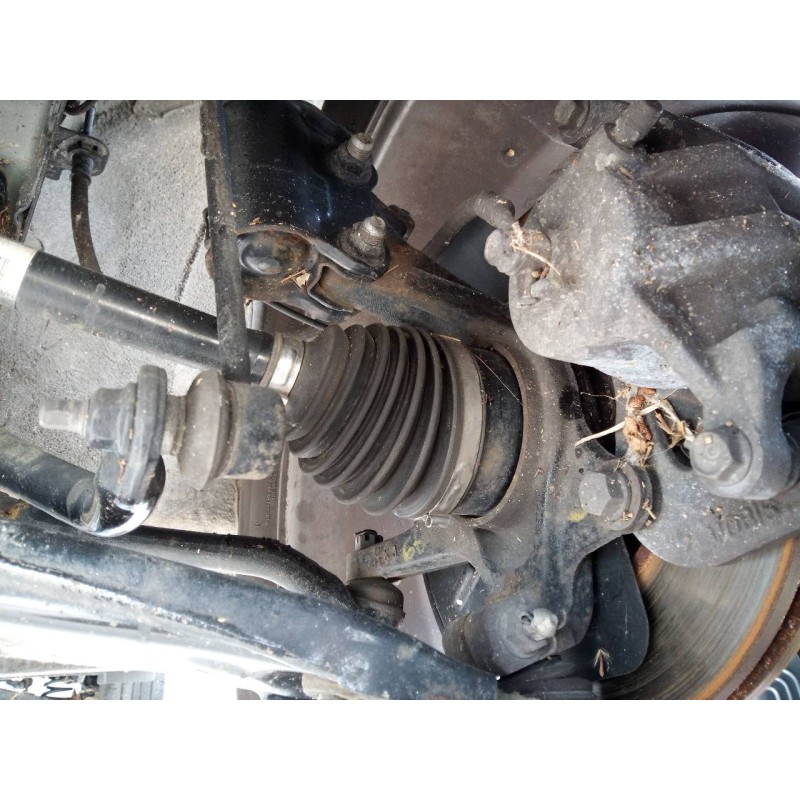 Recambio de mangueta delantera izquierda para kia sportage drive 4x2 referencia OEM IAM   