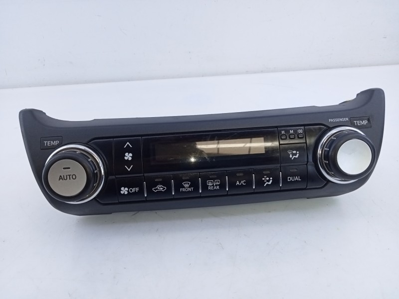 Recambio de mando climatizador para toyota land cruiser (j15) basis referencia OEM IAM 8401060A40CO  E3-B2-13-3