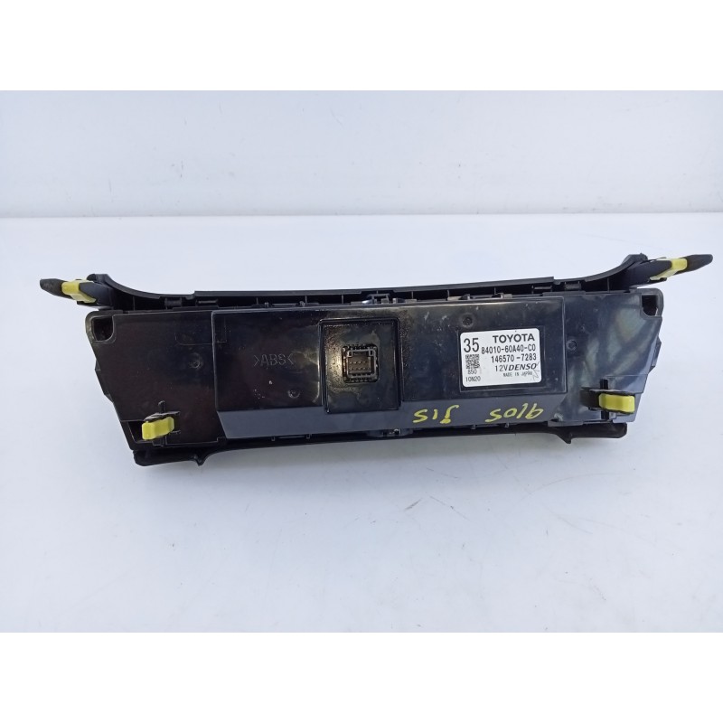 Recambio de mando climatizador para toyota land cruiser (j15) basis referencia OEM IAM 8401060A40CO  E3-B2-13-3