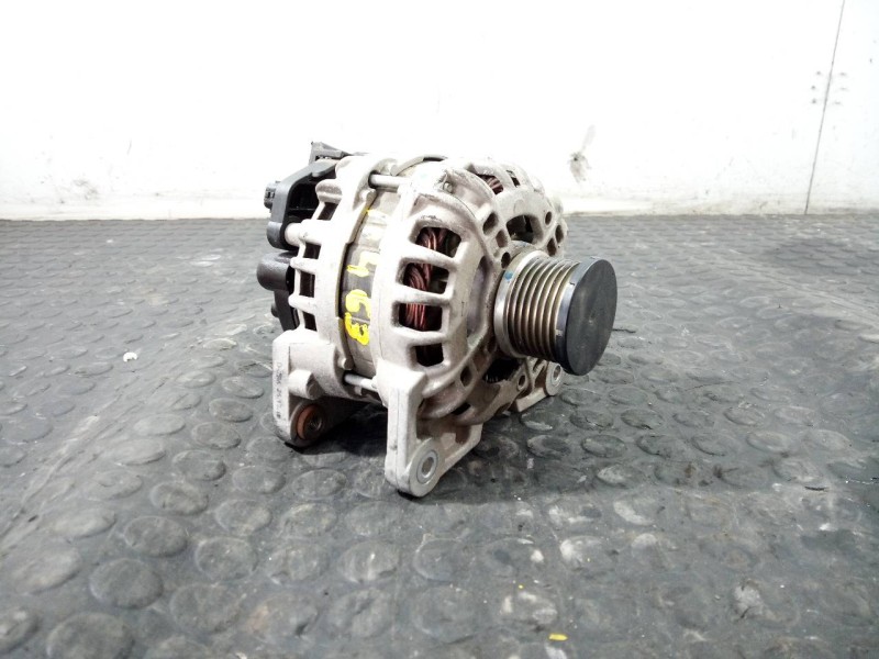 Recambio de alternador para renault clio iv dynamique referencia OEM IAM 231008593R  P3-B5-17-1