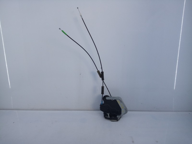 Recambio de cerradura puerta trasera izquierda para toyota avensis cross sport (t27) advance referencia OEM IAM A046693 0G2318 E