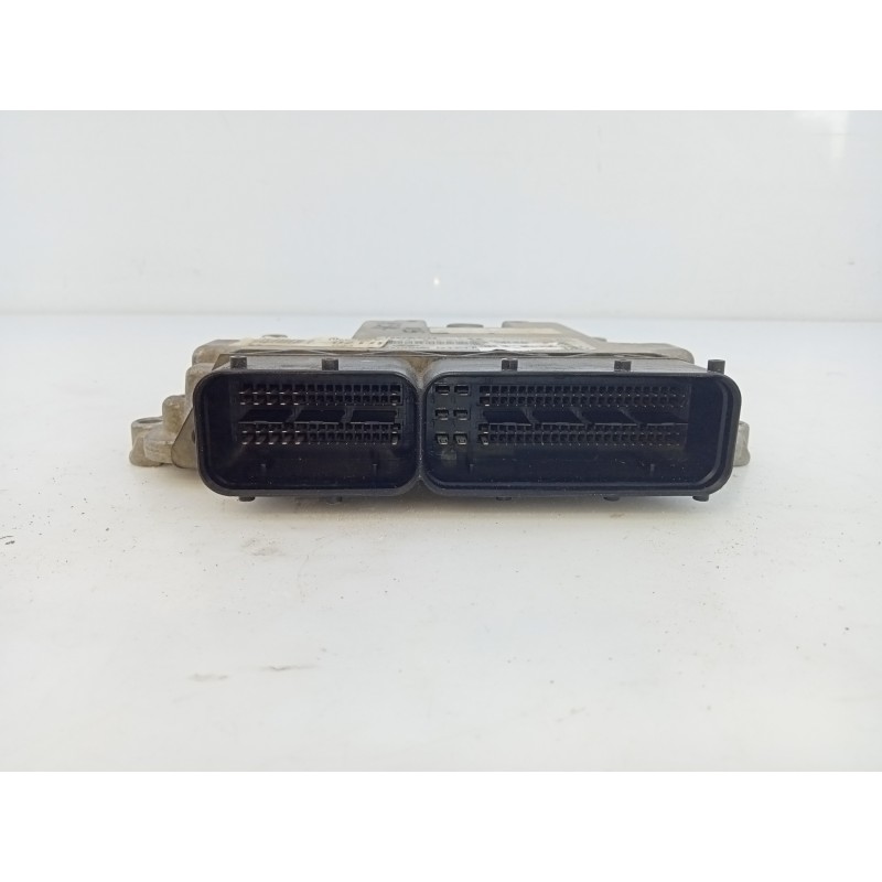 Recambio de centralita motor uce para hyundai ix35 style 2wd referencia OEM IAM 391202A001 0281019639 E3-A3-25-2