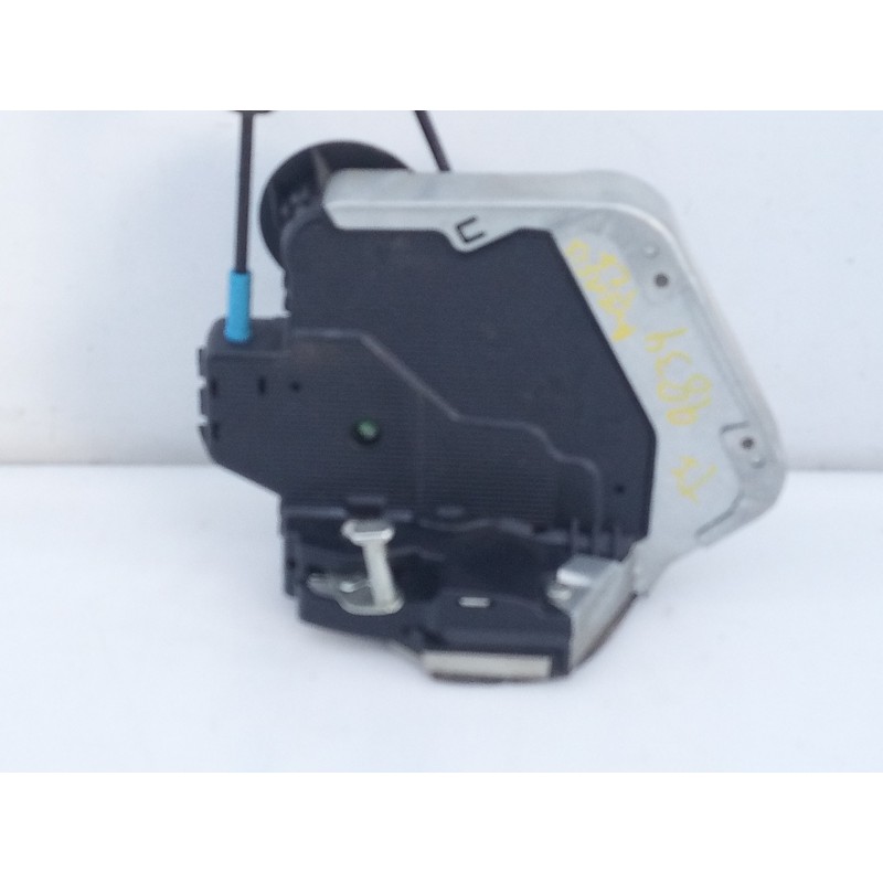 Recambio de cerradura puerta trasera izquierda para toyota avensis cross sport (t27) advance referencia OEM IAM A046693 0G2318 E