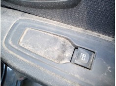 MANDO ELEVALUNAS DELANTERO DERECHO 