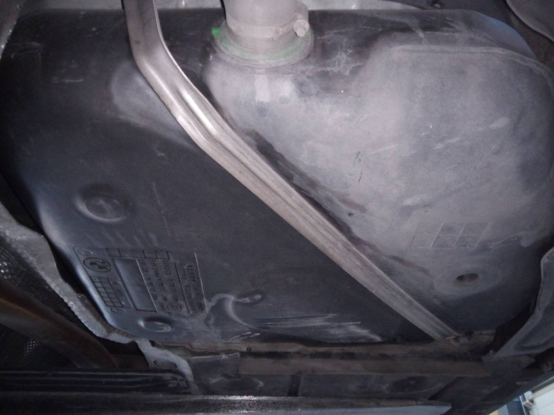 Recambio de deposito combustible para bmw x1 (e84) sdrive 18d referencia OEM IAM 6765701  