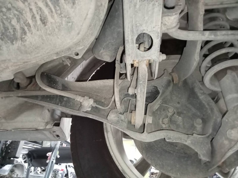 Recambio de mangueta trasera derecha para mitsubishi asx (ga0w) 1.8 di-d cat referencia OEM IAM   