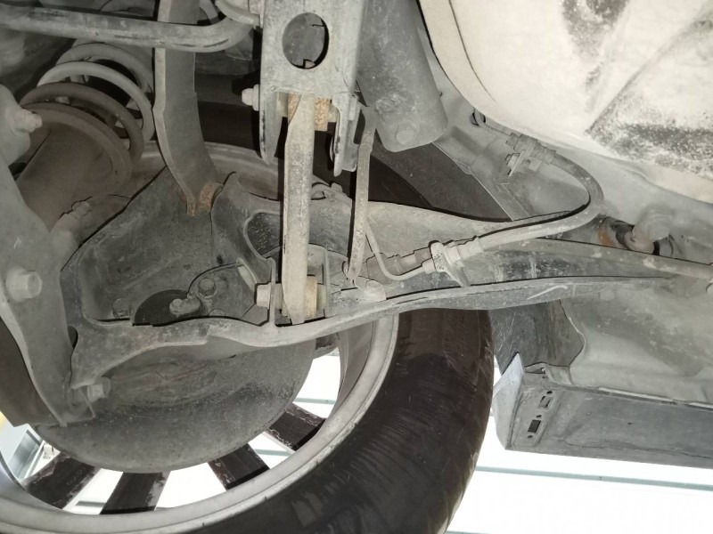 Recambio de mangueta trasera izquierda para mitsubishi asx (ga0w) 1.8 di-d cat referencia OEM IAM   