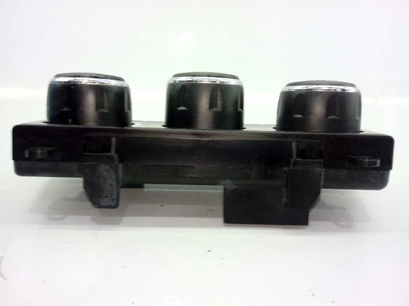 Recambio de mando climatizador para dodge avenger sxt referencia OEM IAM   E3-B6-1-3