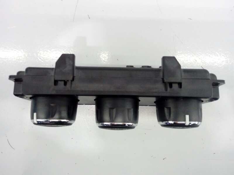Recambio de mando climatizador para dodge avenger sxt referencia OEM IAM   E3-B6-1-3