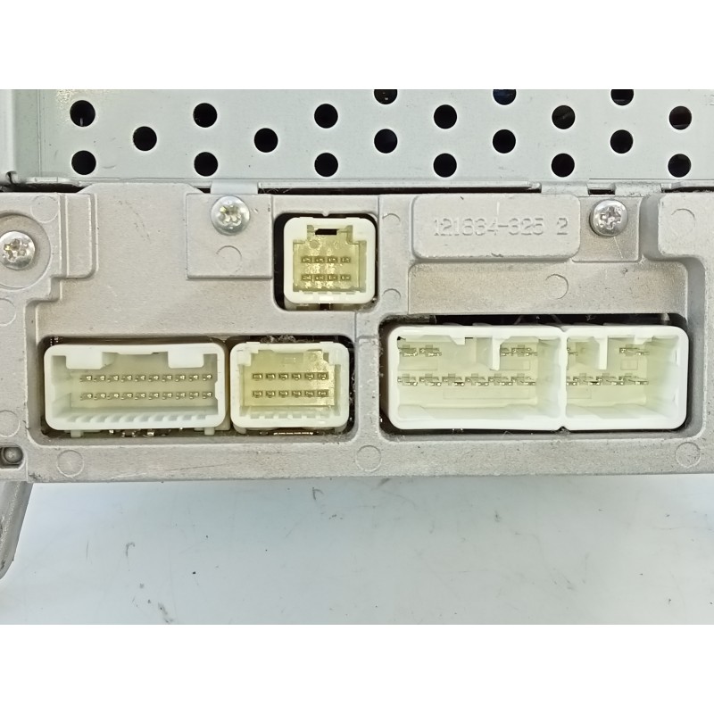 Recambio de sistema audio / radio cd para toyota land cruiser (j15) basis referencia OEM IAM 8612060D20  E3-B2-17-1