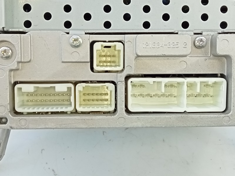 Recambio de sistema audio / radio cd para toyota land cruiser (j15) basis referencia OEM IAM 8612060D20  E3-B2-17-1