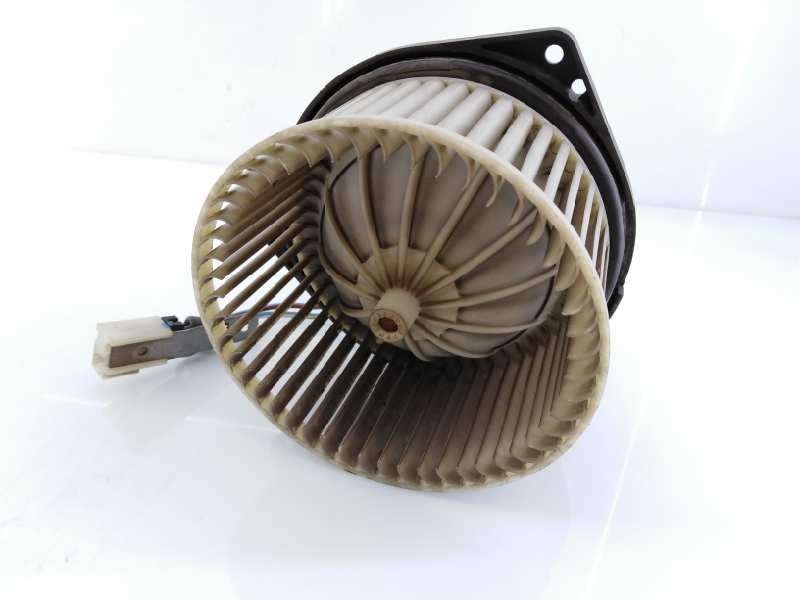 Recambio de ventilador calefaccion para nissan terrano/terrano.ii (r20) elegance referencia OEM IAM 4872330350  E3-B4-36-4