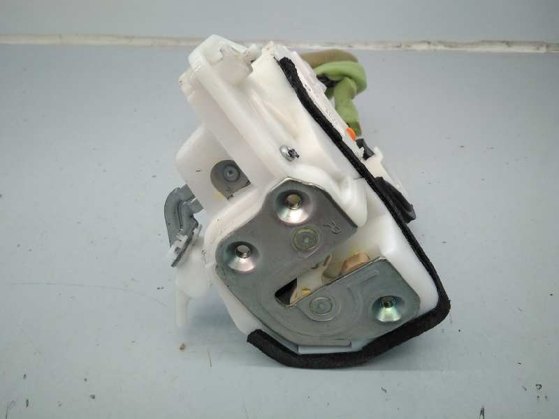 Recambio de cerradura puerta trasera derecha para mazda cx-5 luxury 4wd referencia OEM IAM KD5372310  E2-A2-35-2