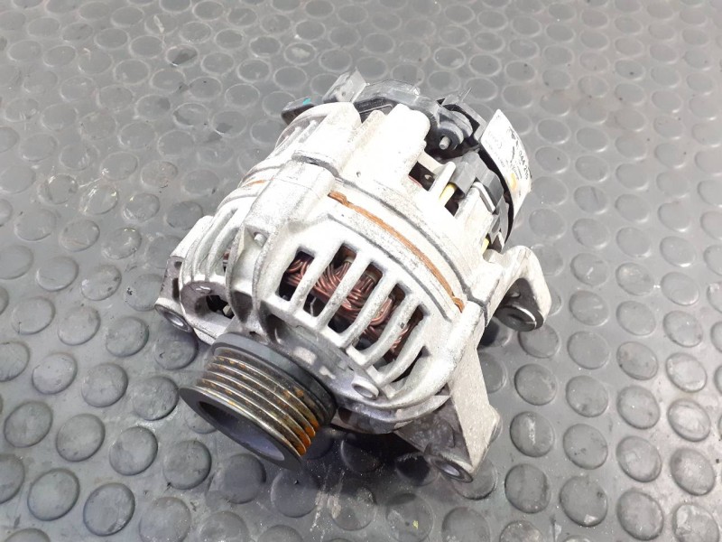 Recambio de alternador para opel corsa c club referencia OEM IAM 06044210  P3-A4-10-2
