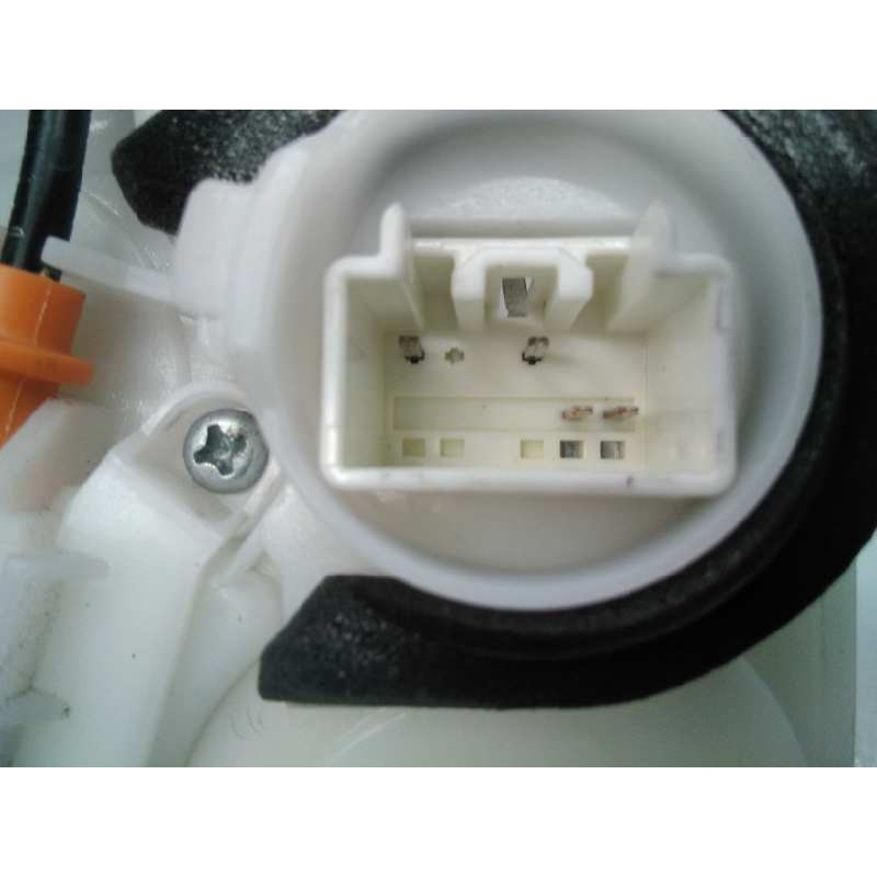 Recambio de cerradura puerta trasera derecha para mazda cx-5 luxury 4wd referencia OEM IAM KD5372310  E2-A2-35-2