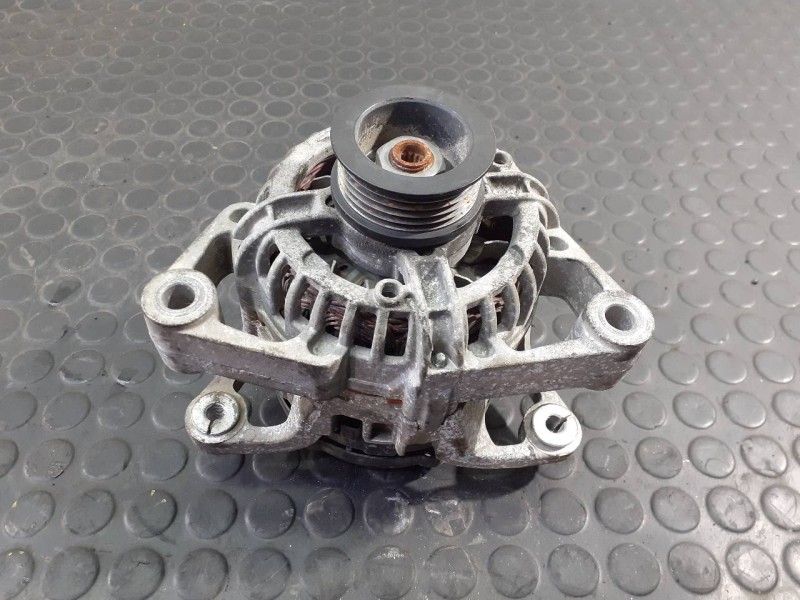 Recambio de alternador para opel corsa c club referencia OEM IAM 06044210  P3-A4-10-2